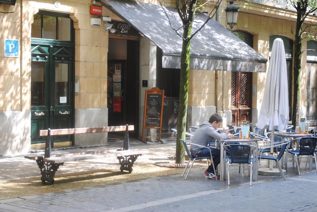 Pension Aristizabal San Sebastián Zewnętrze zdjęcie